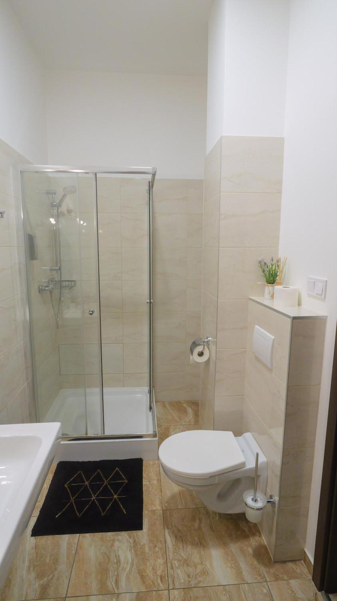 Premium City Centre Bedrooms Prešov Dış mekan fotoğraf