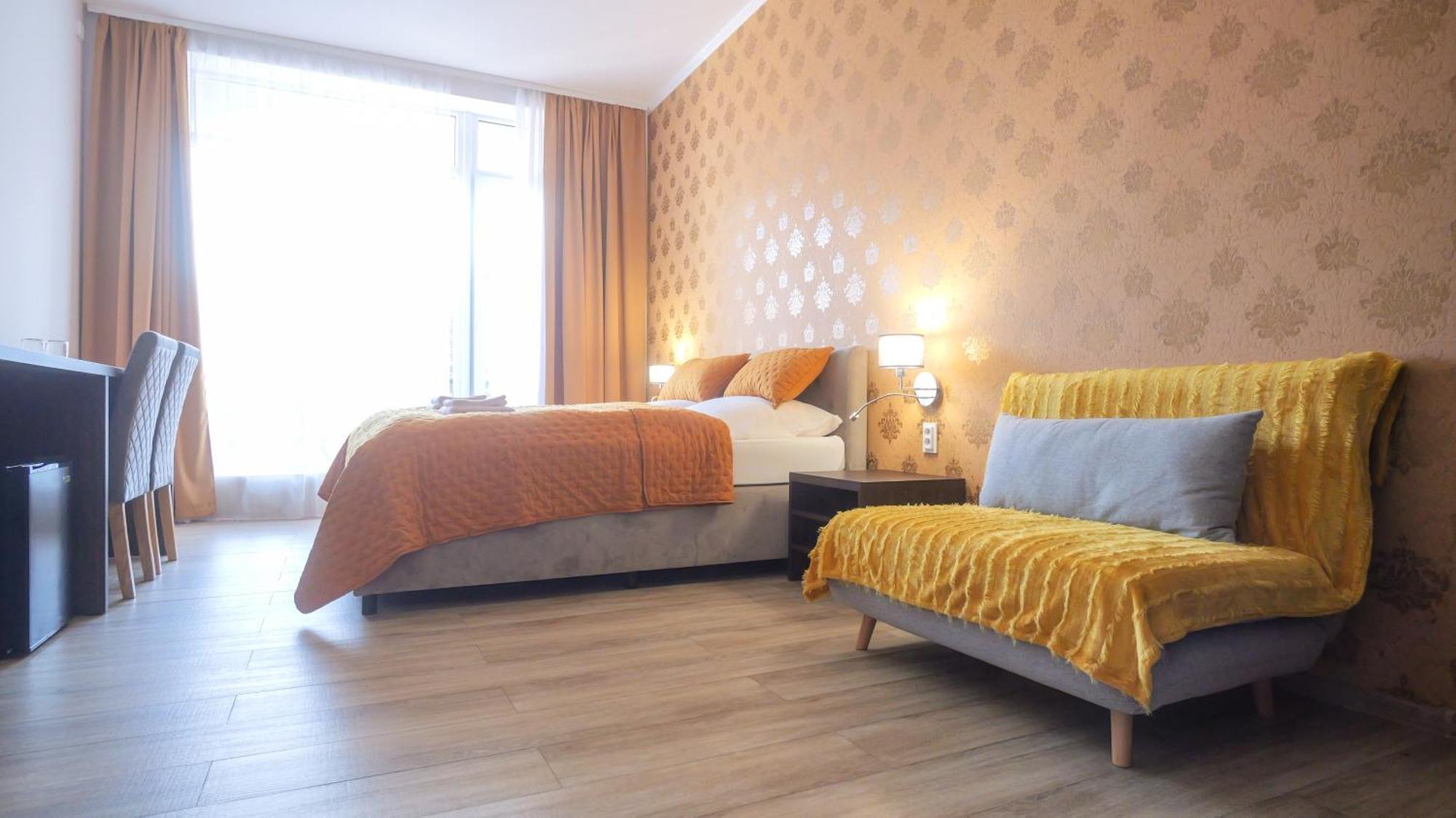 Premium City Centre Bedrooms Prešov Dış mekan fotoğraf